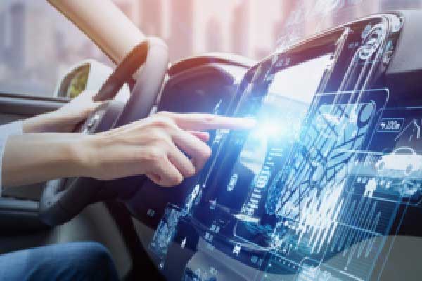 为什么英国央行行长认为尽管达成了英美贸易协议 但不确定性仍将存在